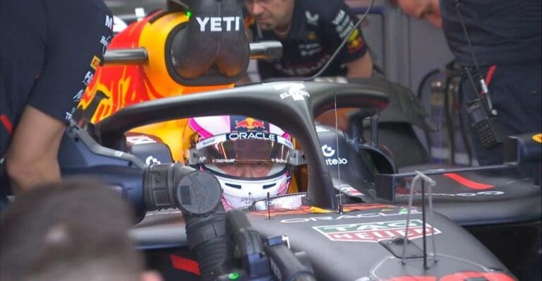 Liam Lawson, el sustituto de "Checo" Pérez en Red Bull, fue último lugar en pruebas del Gran Premio de Australia.