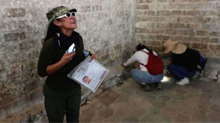 Madres buscadoras denuncian encontrar "todo barrido" al visitar rancho de Teuchitlán