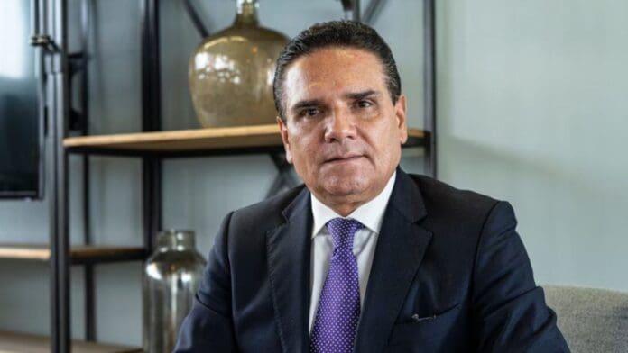 Interpol emite ficha roja en contra de Silvano Aureoles, exgobernador de Michoacán