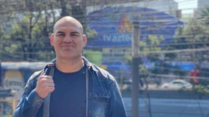 Dan cinco años de cárcel a Caín Velásquez, expeleador de UFC; disparó al presunto agresor de su hijo menor de edad.