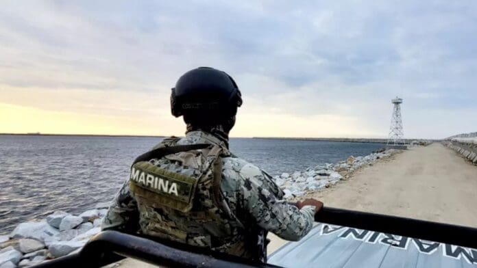 Autoridades inician búsqueda de embarcación con