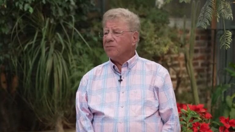 Carlos Alazraki tramita amparo para evitar ser detenido; se desconoce de qué se le acusa