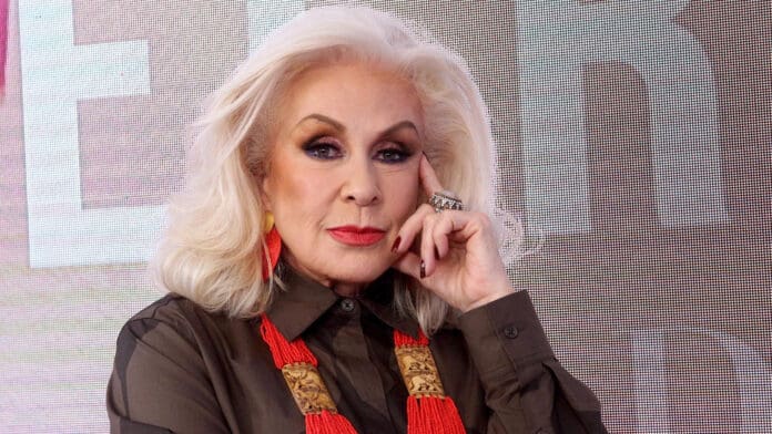 Acusan a Laura Zapata de clasista por comentario