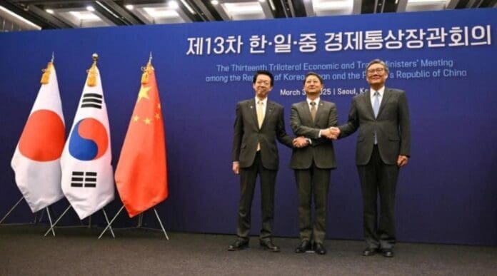 China, Japón y Corea del Sur se unen para hacer frente a los aranceles de Donald Trump. Se reunieron antes del anuncio del miércoles.