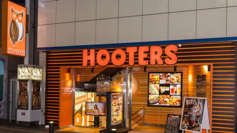 La cadena de restaurantes Hooters se declara oficialmente en quiebra