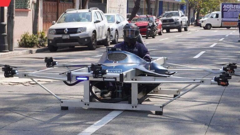 Estudiantes de Veracruz crean el "Proyecto Mantarraya", auto volador mexicano que podría llegar a la NASA