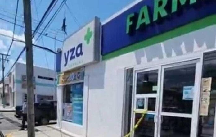 Ladrones roban cerca de 15 mil pesos tras asalto a farmacia en Chetumal. No hubo detenidos por este delito.