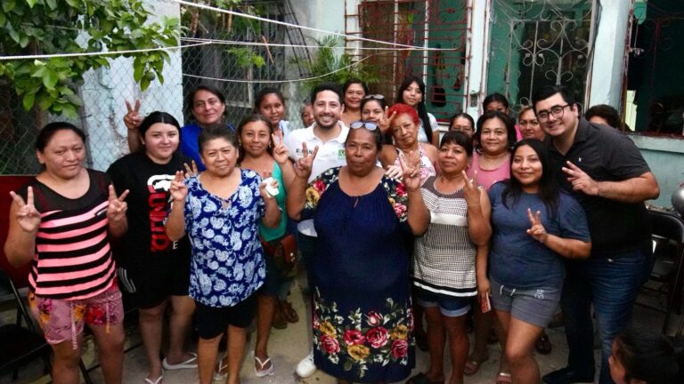 Renán Sánchez destaca inversión histórica en programas sociales 2025 ante la Familia Verde en Villa Otoch, Cancún