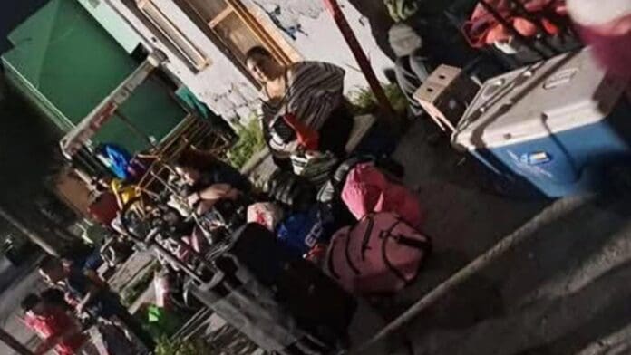 Cerca de 60 personas son estafadas por agencia de viajes en Monterrey; rentaron autobús y nunca llegó