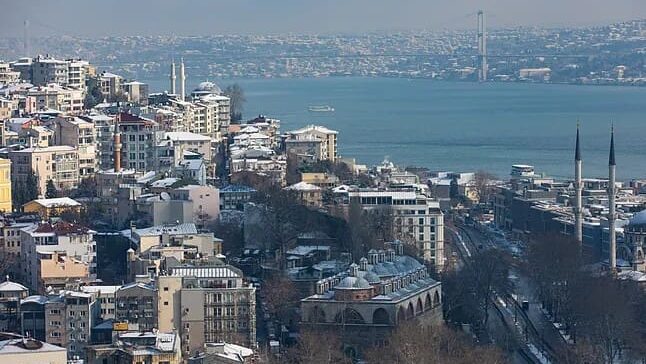 Video: Terremoto de magnitud 6.2 genera pánico en Estambul, Turquía