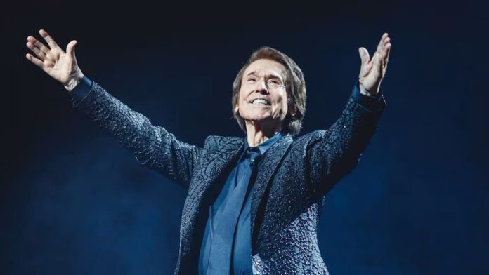 Raphael anuncia su vuelta a los escenarios tras superar un linfoma cerebral