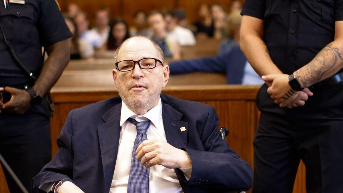 Critican a abogado de Harvey Weinstein por asegurar que las más de 80 víctimas de abuso sexual eran "amigas con derechos"