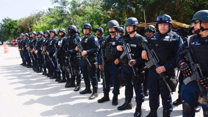 Proponen reforma para mejorar calidad de vida de policías de Playa del Carmen