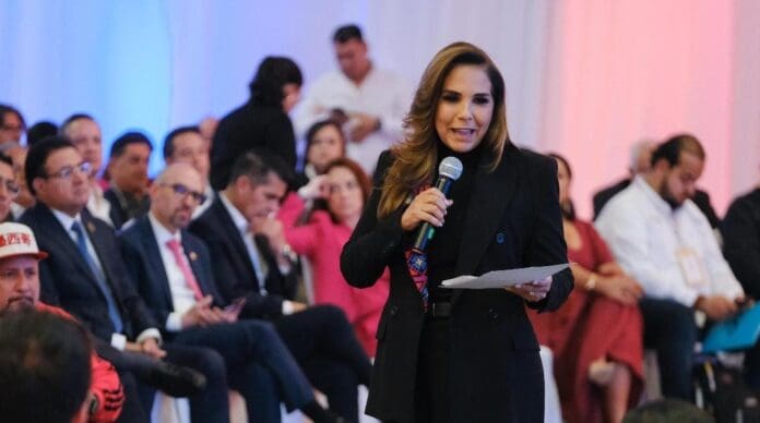 Presenta la gobernadora Mara Lezama el modelo de turismo comunitario Maya Ka'an en el Tianguis Turístico 2025.