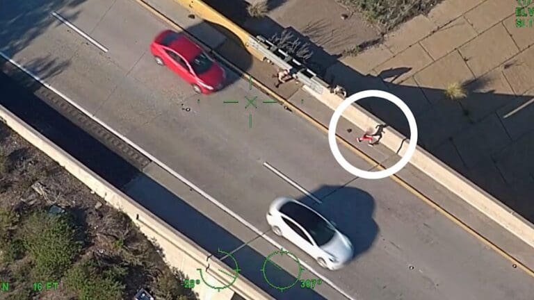 Rescatan a niño autista