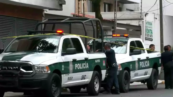 Hombre muere al manipular un arma de fuego en CDMX