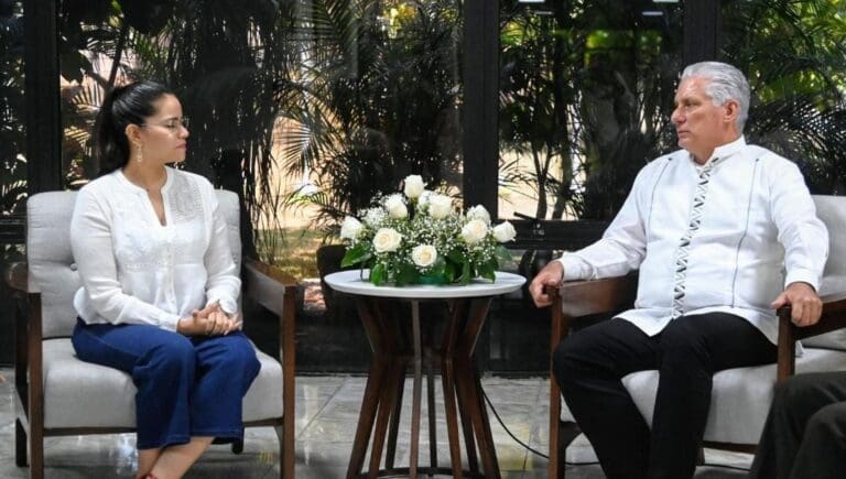 Morena firma un acuerdo con el Partido Comunista de Cuba. Ambas instancias han acordado trabajar más cercanamente.