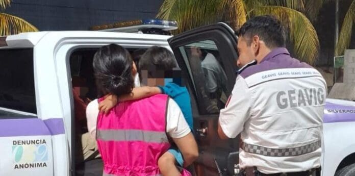 Han rescatadoi a tres menores de edad víctimas de violencia en Cancún; presentan golpes e incluso quemaduras.