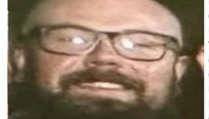 Buscan a Adam Charles King, turista de Estados Unidos desaparecido en Cancún. Es un hombre de 31 años de edad.