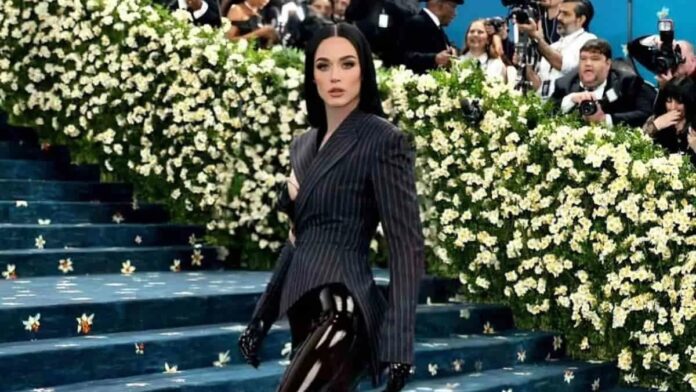 Katy Perry desmiente haber asistido a la Met Gala; hicieron fotos con inteligencia artificial