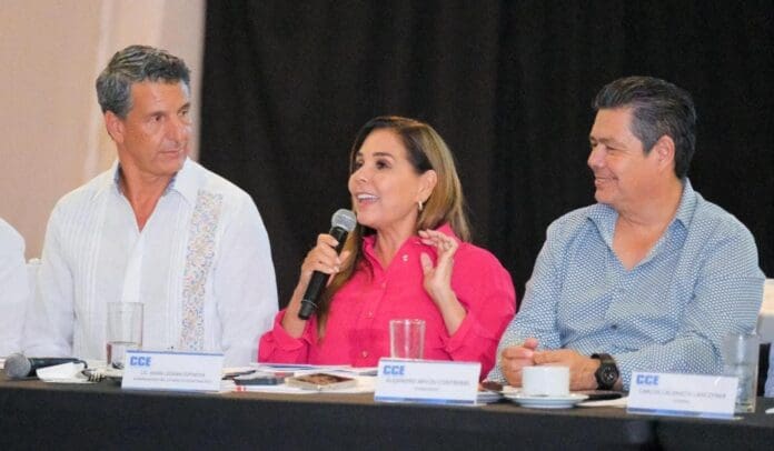 Sector empresarial ha ayudado a construir un Quintana Roo más justo, competitivo y seguro, dijo Mara Lezama.