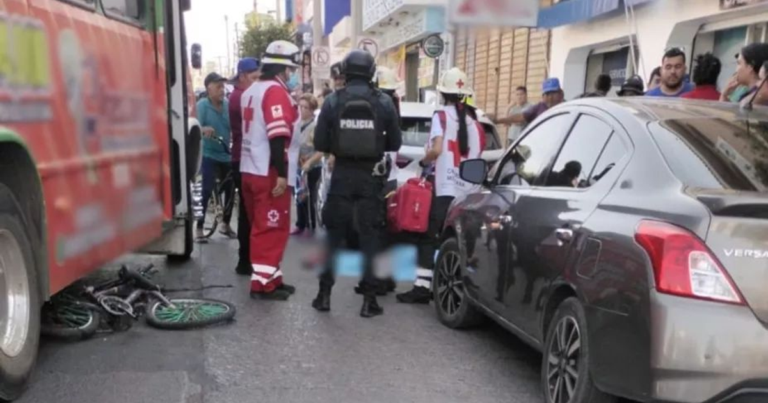 Mujer cae de su bicicleta y es atropellada por un camión en Mazatlán, Sinaloa