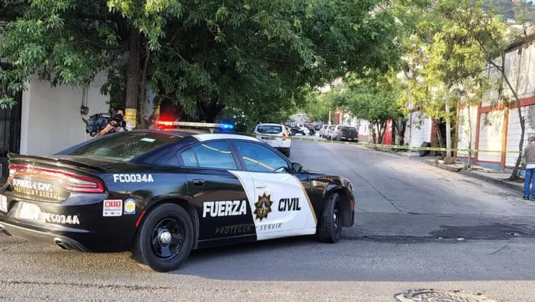 Asesinan a hombre y hieren a otro en una ferretería en Monterrey, Nuevo León