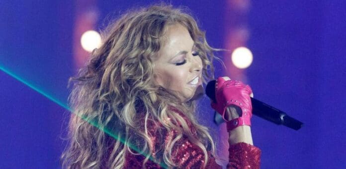 Señalan a Paulina Rubio de presunto abuso contra su hijo; lo habría golpeado por no darle el celular