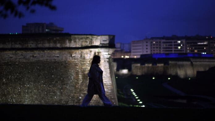 Ciudad de Carolina del Norte, Estados Unidos, impone toque de queda para los adolescentes