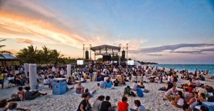 Gobierno de Playa del Carmen de Estefanía Mercado trabaja para el regreso del Festival de Jazz, el cual sería en el 2026.