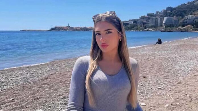 Muere influencer tras desabrochar su arnés mientras volaba en parapente en Montenegro