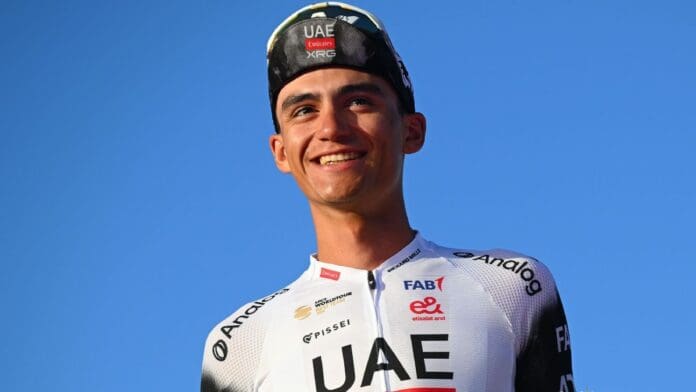 Arremete contra la CONADE el padre de Isaac Del Toro por el nulo apoyo económico a su hijo