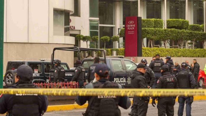 Asesinan a cuatro personas al salir de un penal en Tlalnepantla, Edomex