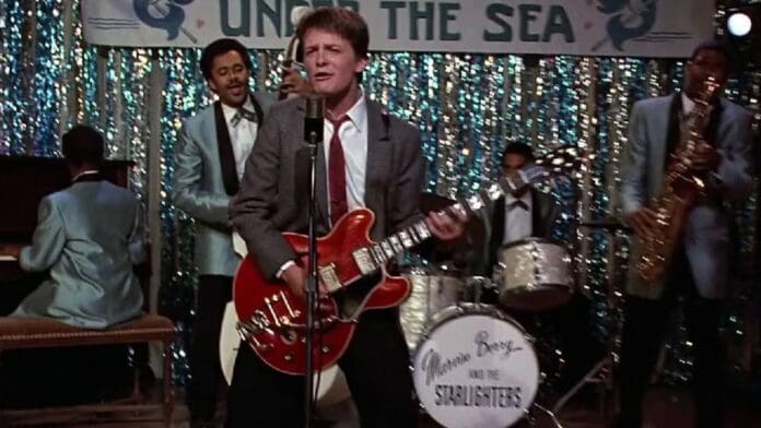 Elenco de Volver al Futuro busca la guitarra que Michael J. Fox usó en la película