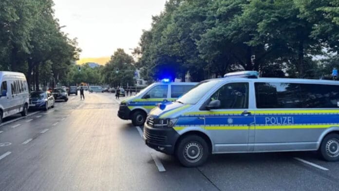 Policía dispara contra una mujer que acuchilló a varias personas en Múnich, Alemania