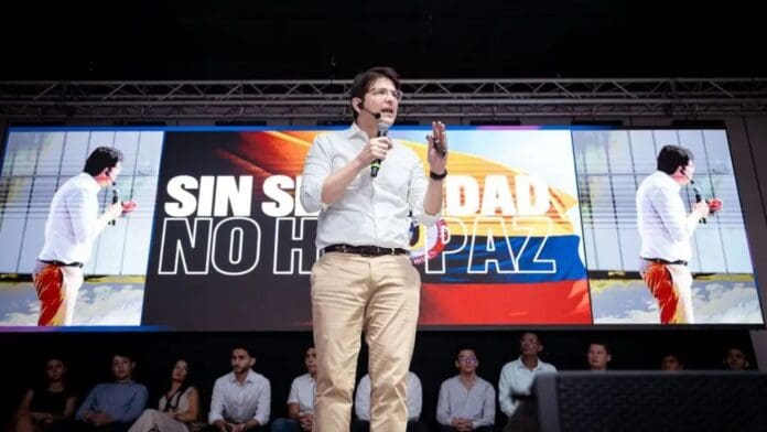 Atacan a balazos a Miguel Uribe Turbay, aspirante presidencial de Colombia durante mitin