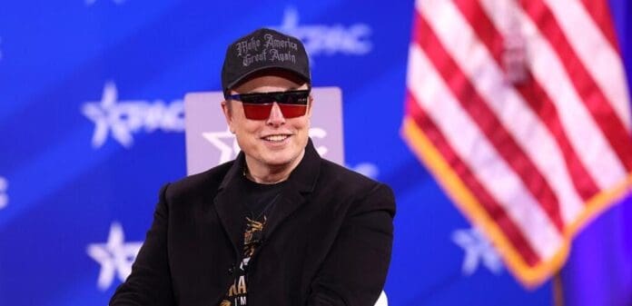 Elon Musk corrige en público a Grok, la Inteligencia Artificial de su plataforma X. Una prueba de que no es infalible.