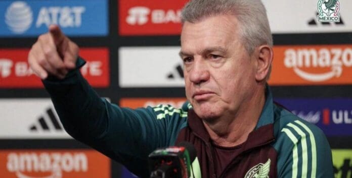 Critican a Javier Aguirre por no apoyar a migrantes mexicanos en Estados Unidos. Le han ndado con todo el entrenador nacional.