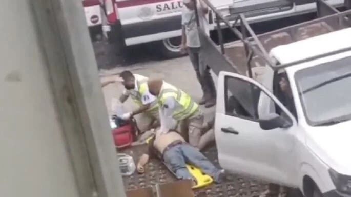 Video: Muere otro hombre frente a clínica de IMSS en Colima; segundo caso en una semana