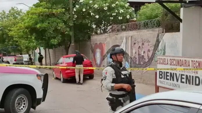 Mujer lleva a su hijo a la escuela y es asesinada a balazos en Culiacán, Sinaloa