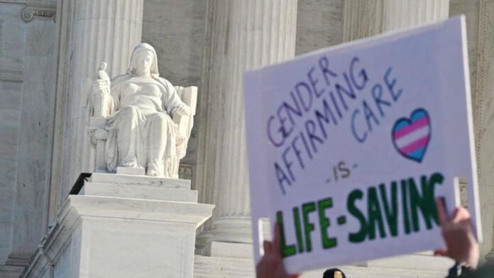 Tribunal Supremo de Estados Unidos respalda prohibición de hormonas a menores transgénero