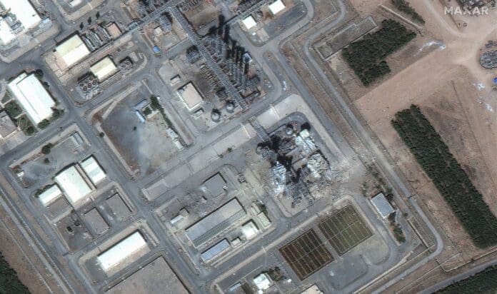 Israel ataca el reactor de Arak y se agrava la tensión nuclear con Irán