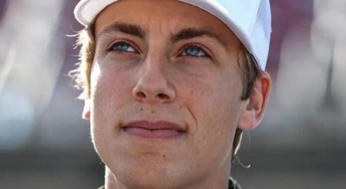 Multan con 50 mil dólares a piloto de Nascar que hizo comentarios despectivos contra la Cdmx. Un tema muy polémico.