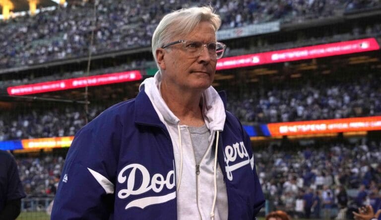 Accionista de Chelsea, Dodgers y Cadillac en F1 compra a los Lakers de la NBA