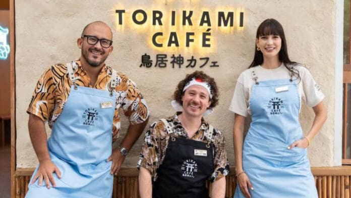 Youtuber mexicano Luisito Comunica abrió una cafetería japonesa en la CDMX