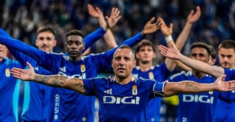 El Real Oviedo, propiedad de Grupo Pachuca y los Slim, logra el ascenso a primera división en futbol de España.