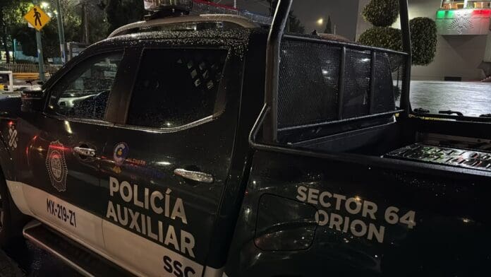 Balean el vehículo del jefe de la Policía Auxiliar en Cuauhtémoc, CDMX