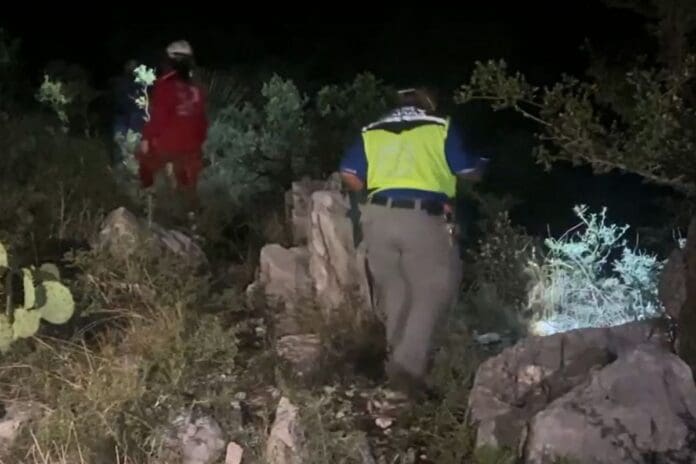 Fallecen madre e hijo por el deslave de un cerro en Coahuila