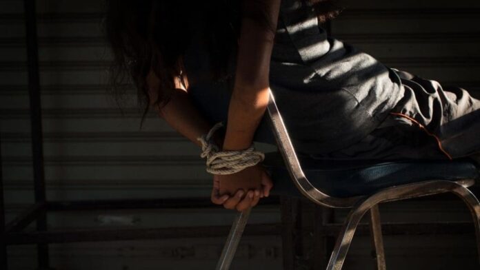 Asaltan y abusan sexualmente de varias mujeres en Playa Caracol, Tabasco