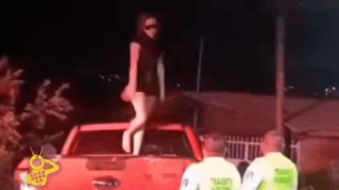 Mujer en estado de ebriedad se estrella contra una casa y deja cuatro personas heridas en Uruapan, Michoacán